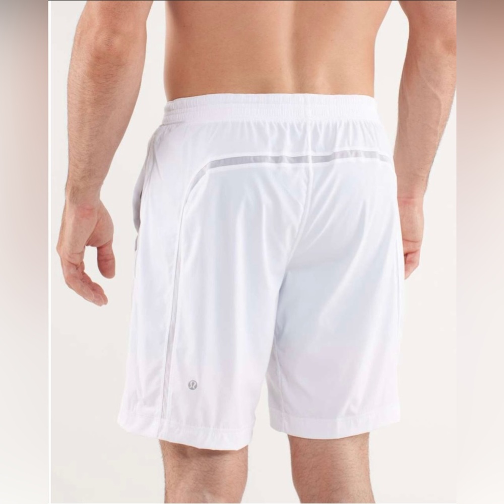 Lululemon Men’s Size L Response Shorts White 9” Lined